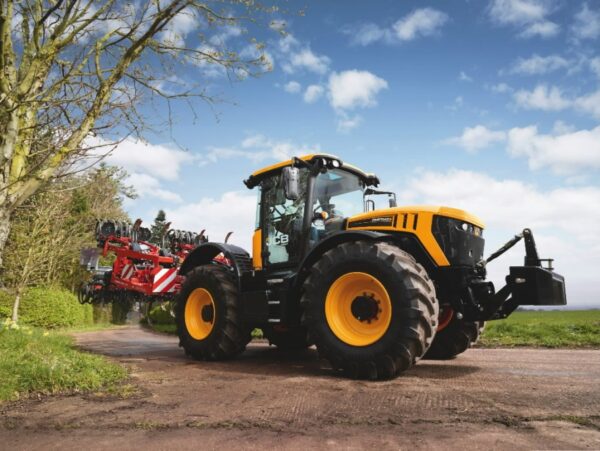 JCB 4220 Fastrac wheel tractor