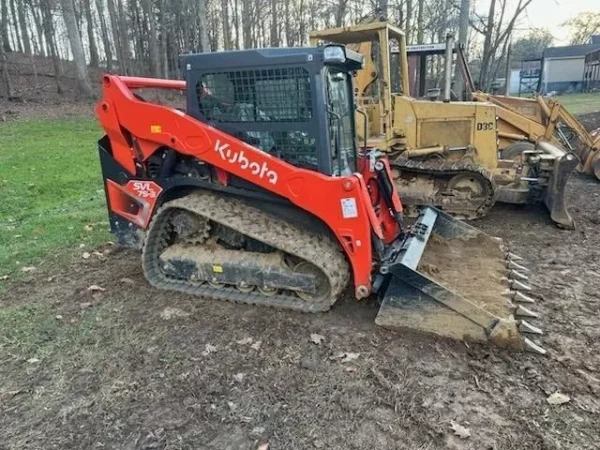 s-l1600 2024 Kubota SVL75-3 Skid Steer Loader